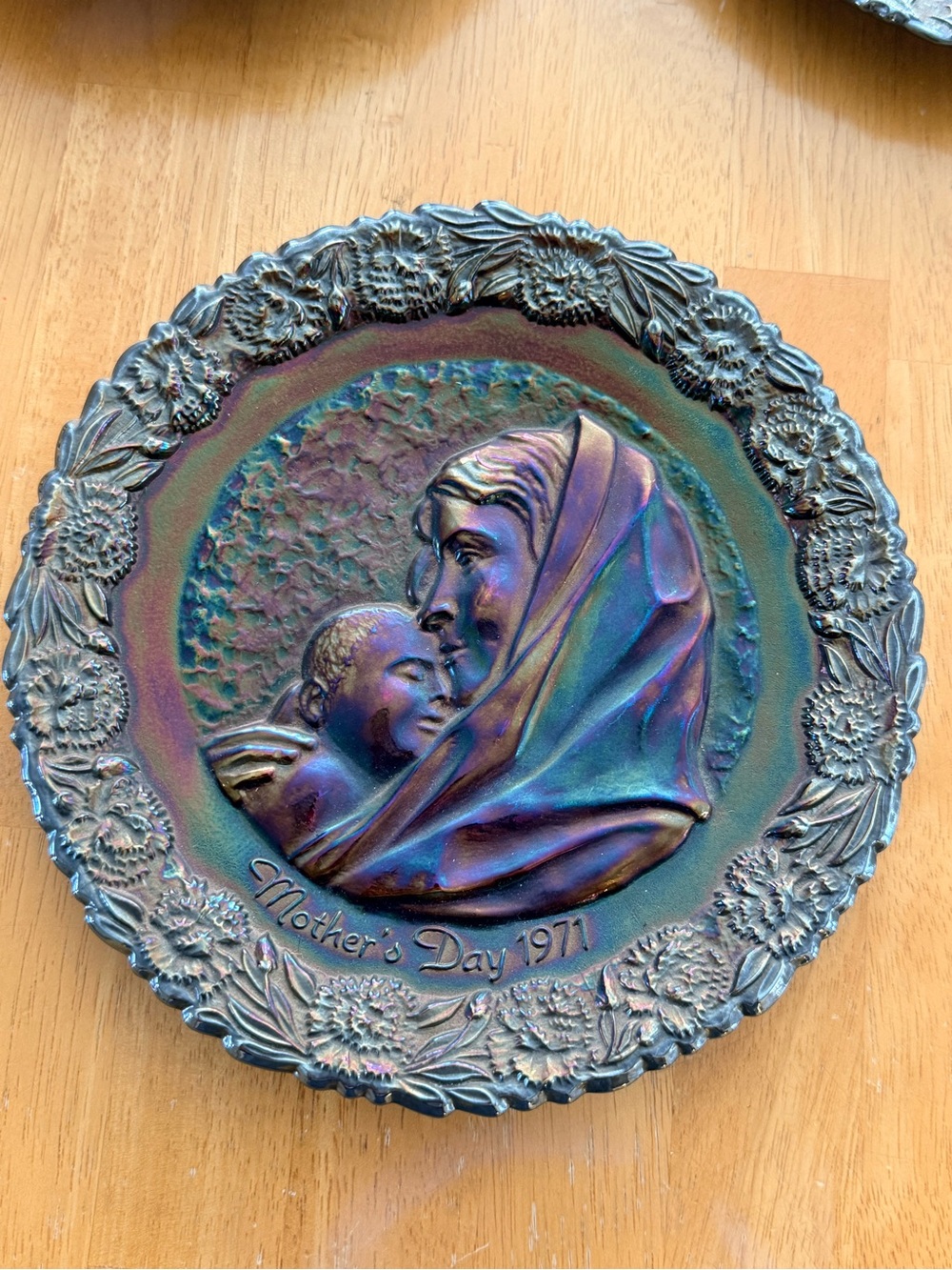 Fenton Iridescent #Carnivalglass #Wallplates
